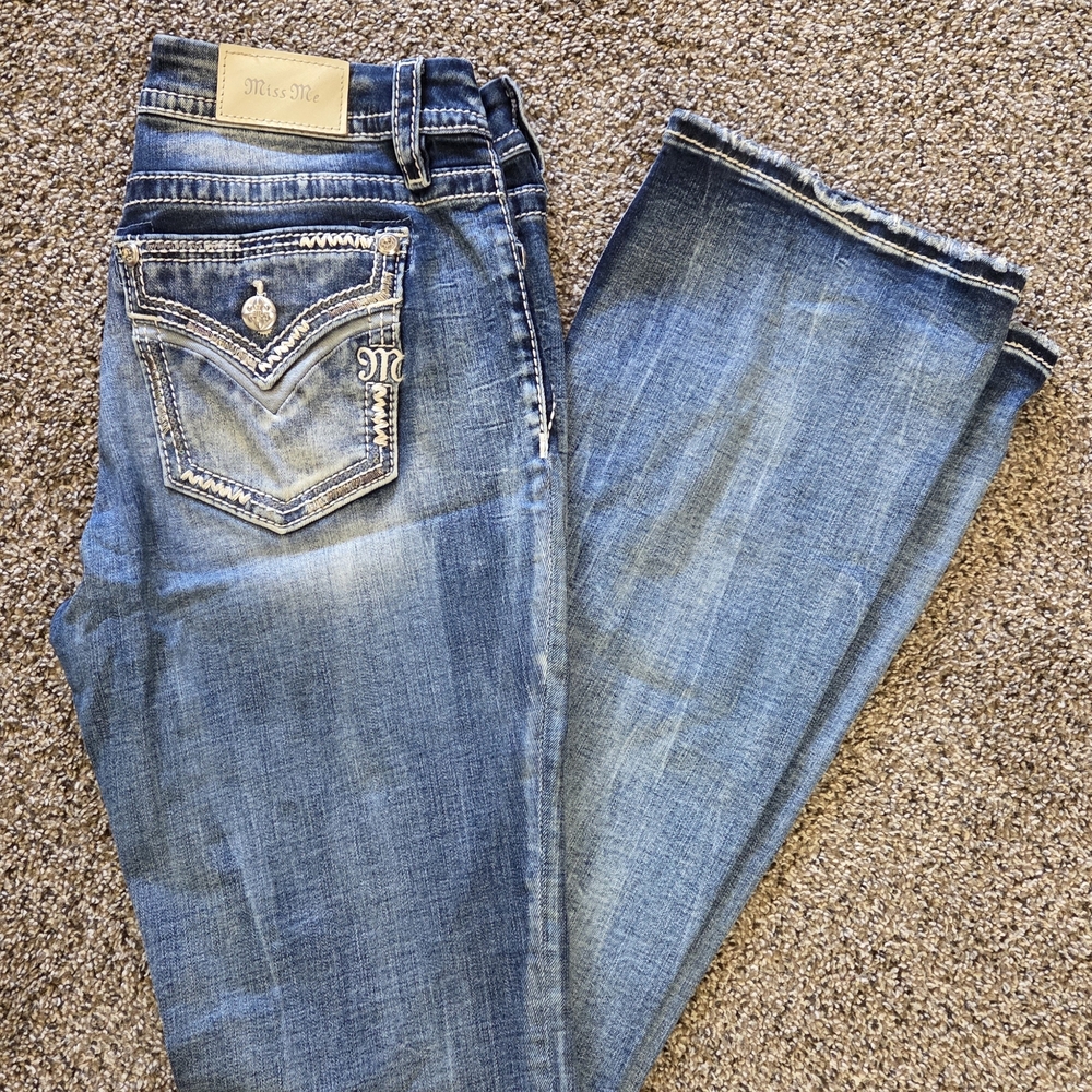 Miss Me Distressed Blue Jeans with Embellished Pockets